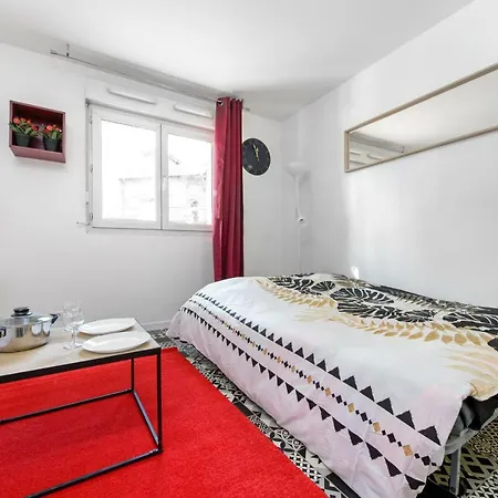 Studio For 2 People Ideal For Holidays アパート *
